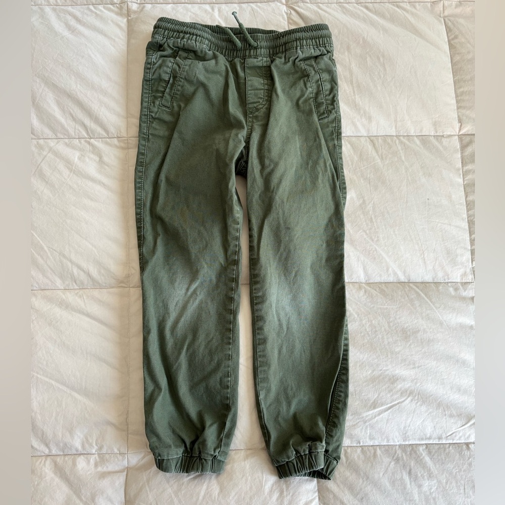 ⭐️ Old Navy Joggers Size 5T